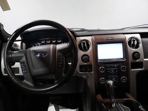 Used 2014 Ford F150 Lariat w/ Lariat Chrome Package image 16