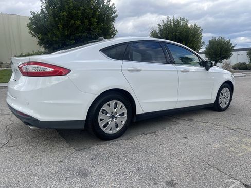 Used 2014 Ford Fusion S FWD image 8