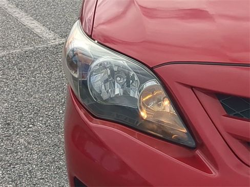 Used 2011 Toyota Corolla S image 10