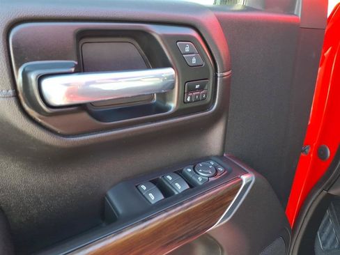 Used 2021 GMC Sierra 1500 SLT AWD/4WD image 12