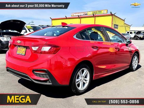 Used 2017 Chevrolet Cruze LT w/ RS Package FWD image 12