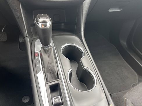 Used 2018 Chevrolet Equinox LT image 35