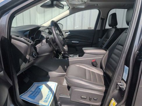 Used 2018 Ford Escape Titanium w/ Ford Safe & Smart Package image 18