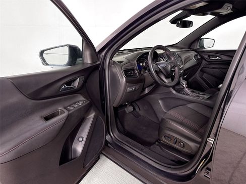 Used 2023 Chevrolet Equinox RS AWD/4WD image 3