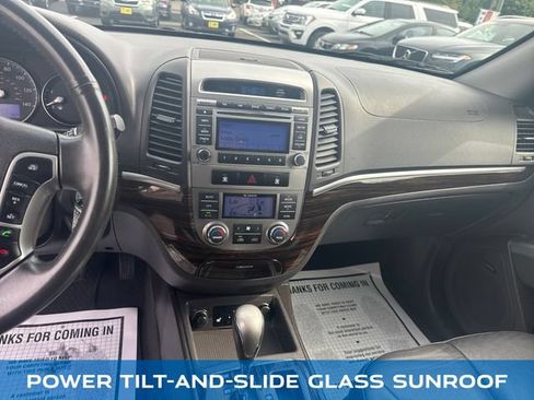 Used 2012 Hyundai Santa Fe Limited AWD/4WD image 17