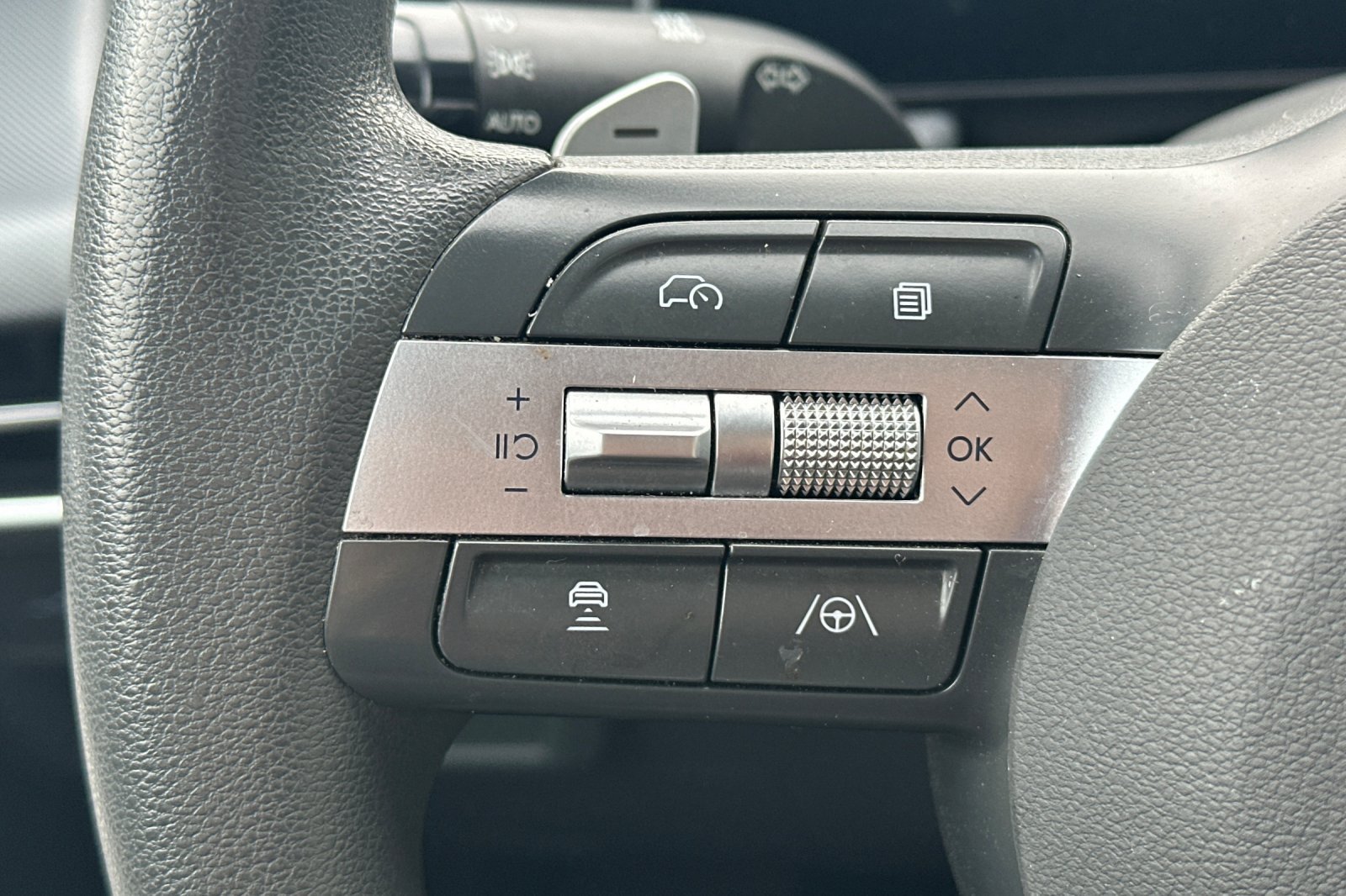 Used 2025 Hyundai Sonata SEL FWD image 26
