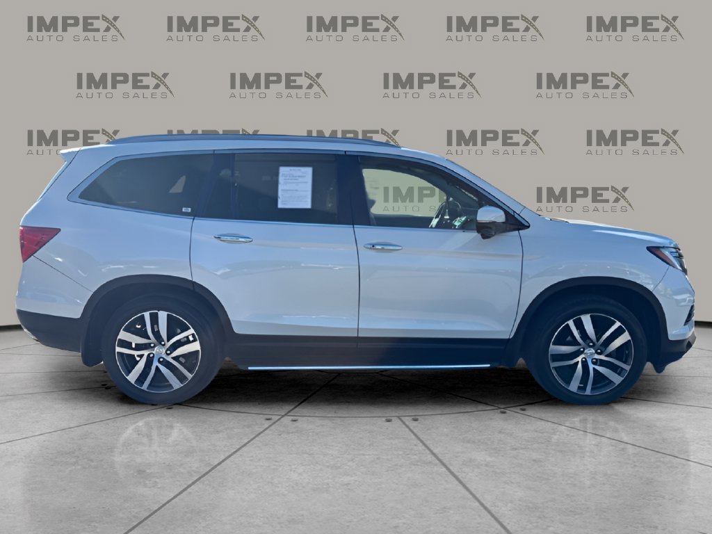 Used 2017 Honda Pilot Touring image 6