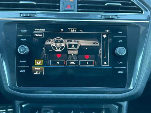 Used 2022 Volkswagen Tiguan SEL R-Line image 27