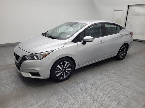 Used 2021 Nissan Versa SV FWD image 2