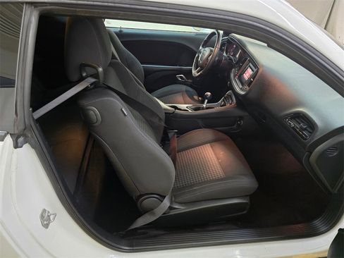 Used 2017 Dodge Challenger R/T w/ Blacktop Package image 11