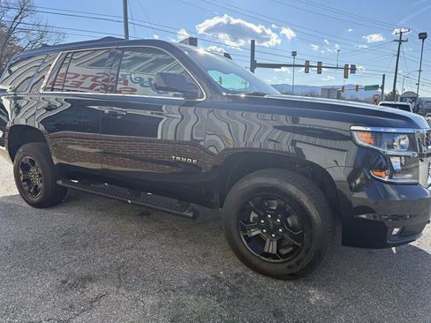 Used 2017 Chevrolet Tahoe LT image 6
