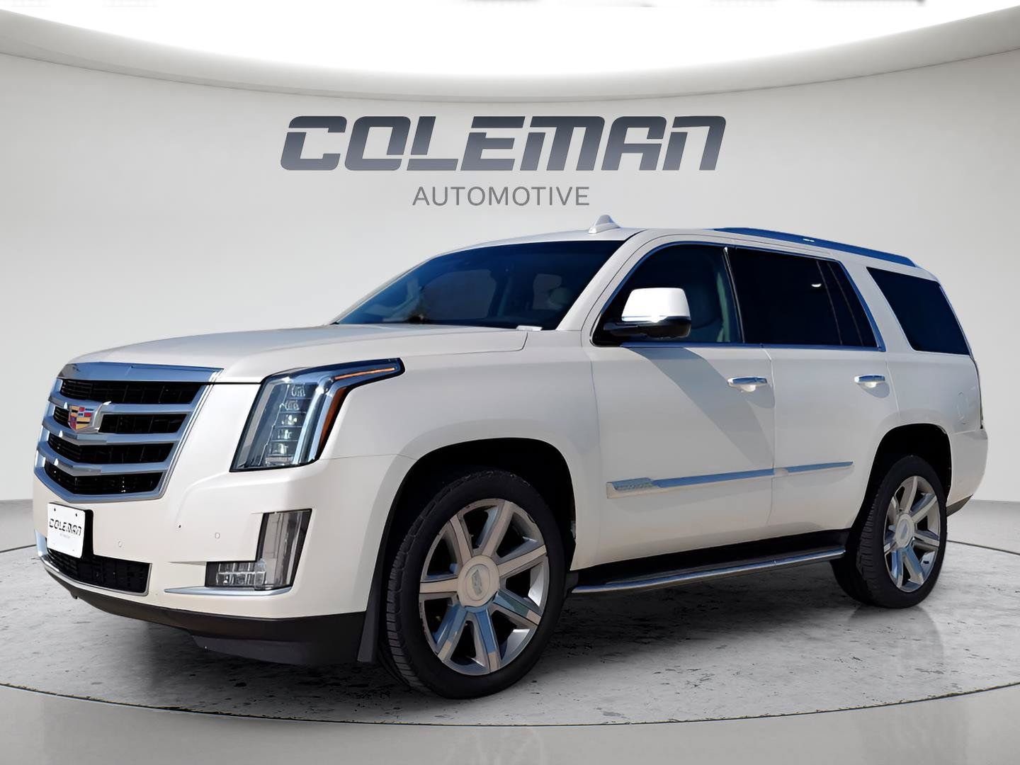 Used 2015 Cadillac Escalade Luxury AWD/4WD image 1