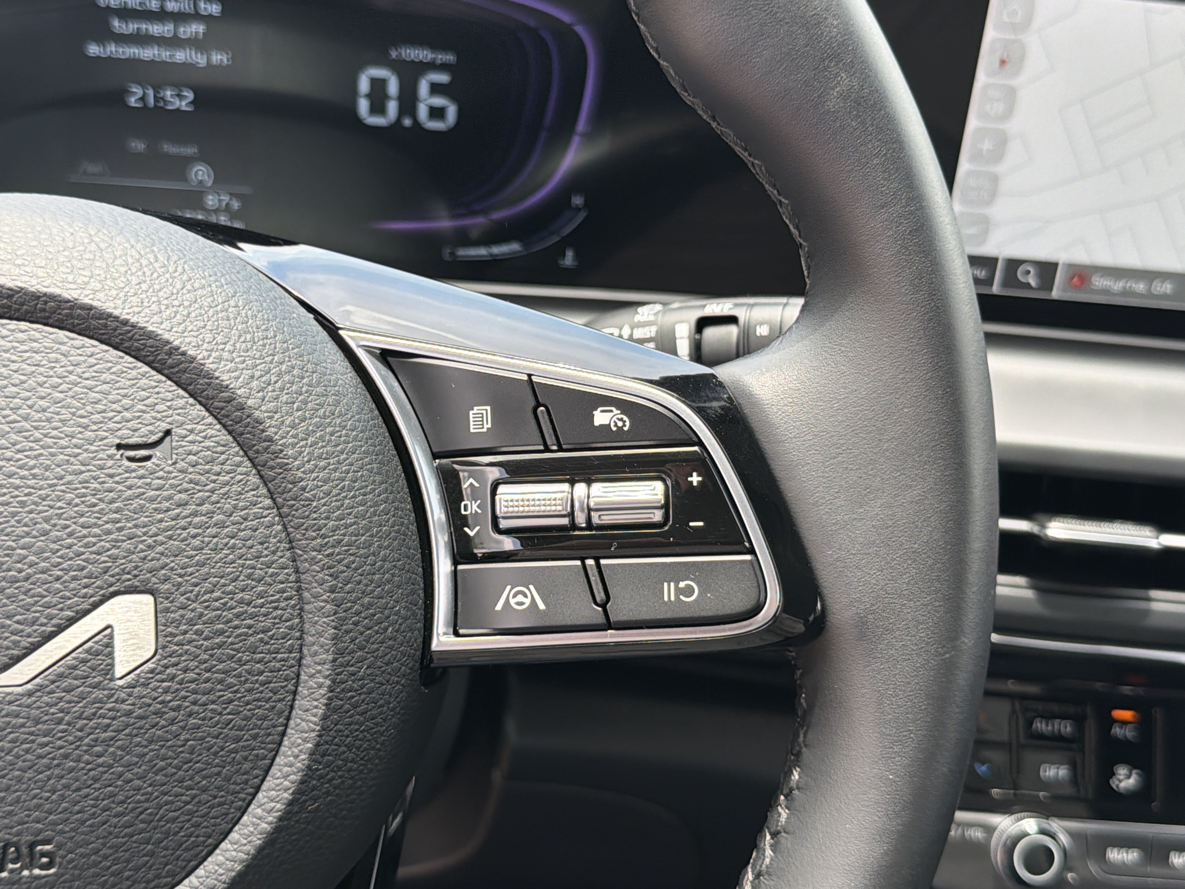 Certified 2025 Kia Seltos S FWD image 26