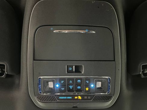 Used 2025 Ford F150 Lariat AWD/4WD image 42