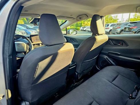 Used 2023 Toyota Prius LE FWD image 25