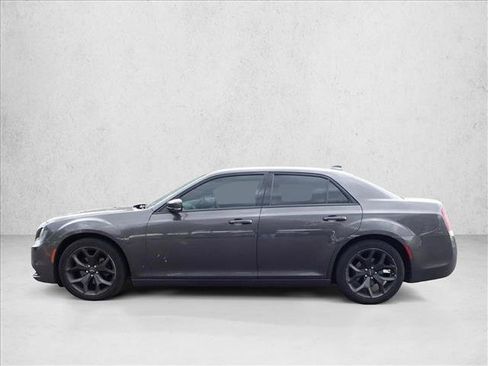 Used 2021 Chrysler 300 S RWD image 12
