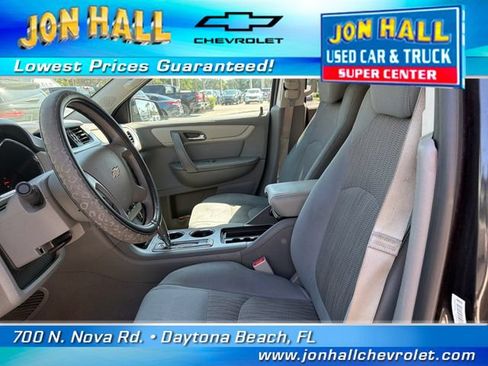 Used 2017 Chevrolet Traverse LS FWD image 14
