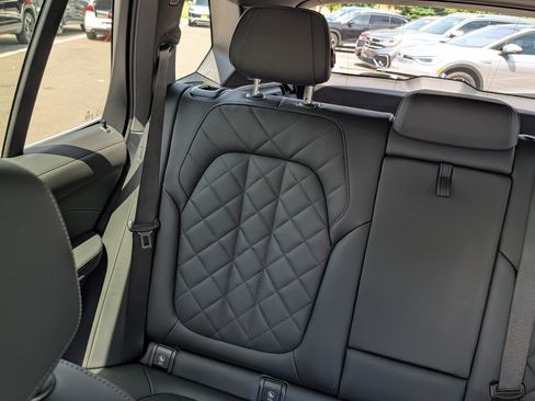 Used 2026 BMW X5 xDrive40i AWD/4WD image 12
