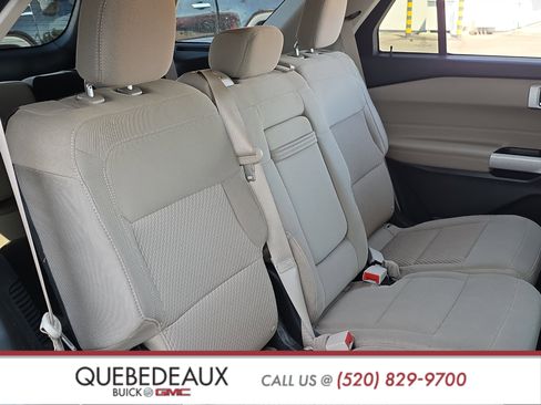 Used 2022 Ford Explorer XLT image 25