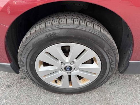 Used 2018 Subaru Outback 2.5i Premium AWD/4WD image 23