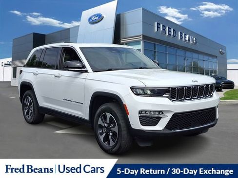 Used 2022 Jeep Grand Cherokee Limited 4xe w/ Luxury Tech Group II AWD/4WD image 1