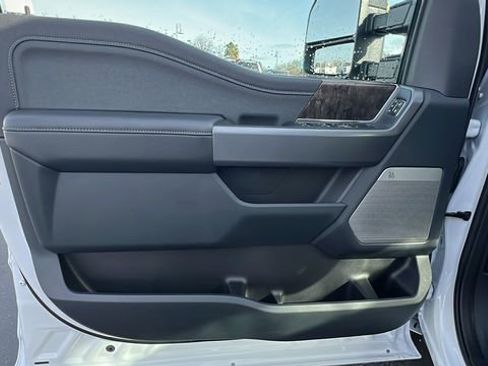 New 2025 Ford F250 Lariat w/ FX4 Off-Road Package image 22