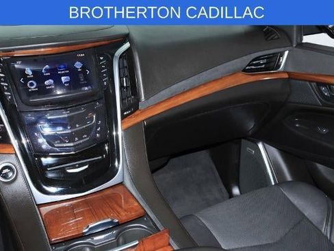 Used 2016 Cadillac Escalade ESV Premium AWD/4WD image 26