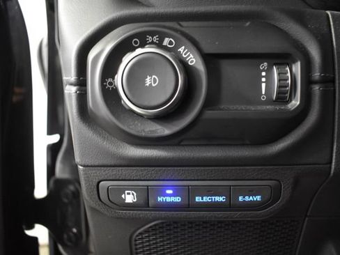 Used 2024 Jeep Wrangler High Altitude AWD/4WD image 13