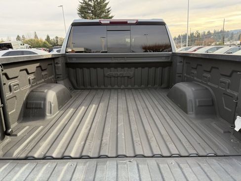 Used 2021 GMC Sierra 1500 AT4 w/ AT4 Preferred Package image 10