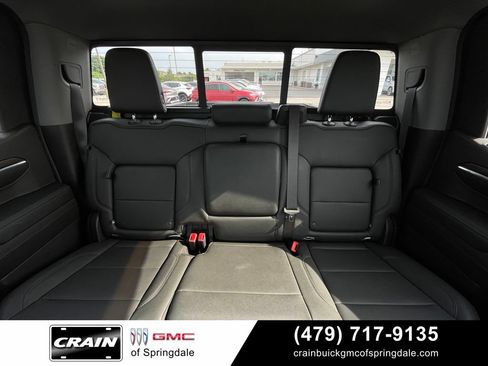Used 2024 GMC Sierra 1500 SLT w/ SLT Premium Plus Package AWD/4WD image 29