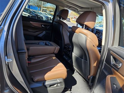 Used 2023 Acura MDX Technology image 14