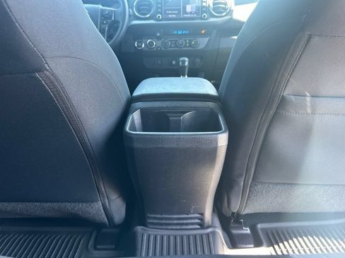 Used 2023 Toyota Tacoma TRD Sport AWD/4WD image 25