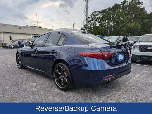 Used 2019 Alfa Romeo Giulia AWD image 6