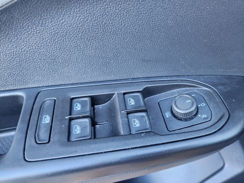 Certified 2023 Volkswagen Taos S w/ Driver Assistance Package image 18