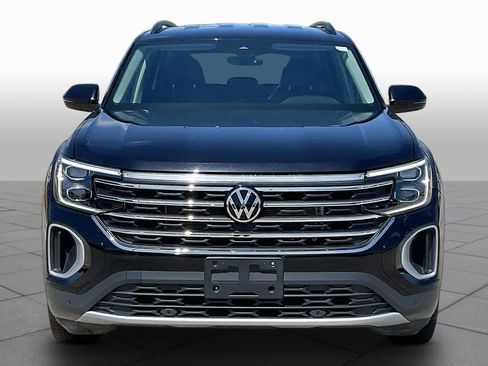 Used 2025 Volkswagen Atlas SE AWD/4WD image 4