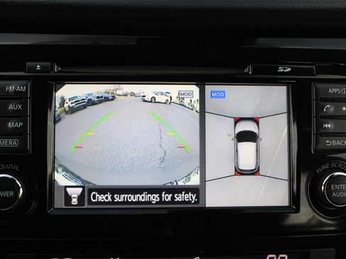 Used 2018 Nissan Rogue Sport SL w/ SL Premium Package image 30