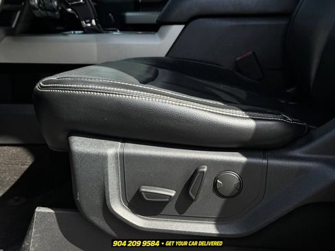 Used 2019 Ford F150 Lariat w/ Equipment Group 502A Luxury AWD/4WD image 10