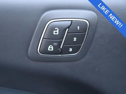 Used 2025 Ford Mustang Mach-E Premium image 20