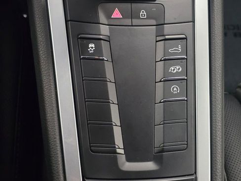 Certified 2025 Porsche 718 Cayman S image 38