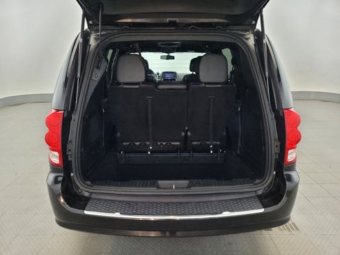 Used 2018 Dodge Grand Caravan GT FWD image 29