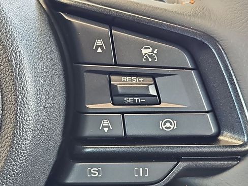 Certified 2025 Subaru Crosstrek 2.5i Limited w/ Crosstrek Mirror Package AWD/4WD image 23