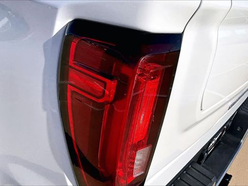 Used 2024 GMC Sierra 1500 SLT image 29