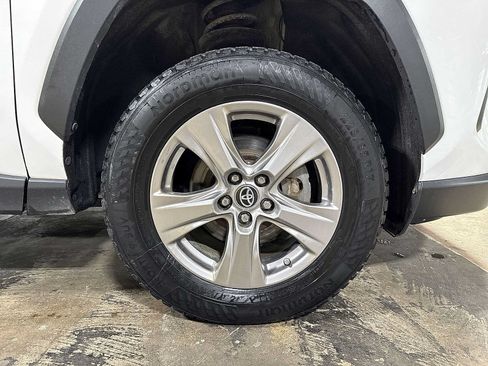 Used 2023 Toyota RAV4 LE AWD/4WD image 10