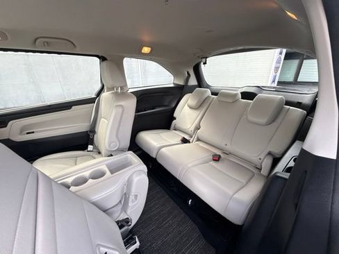 Certified 2025 Honda Odyssey EX-L image 13