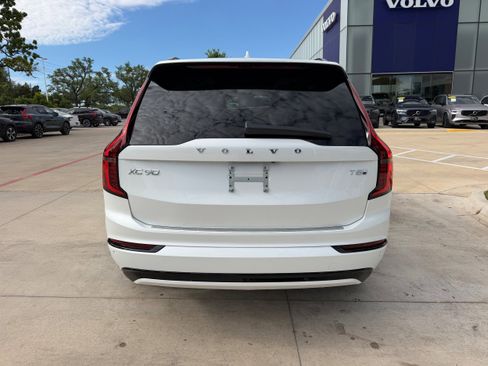 New 2026 Volvo XC90 T8 Ultra w/ Protection Package Premier AWD/4WD image 5