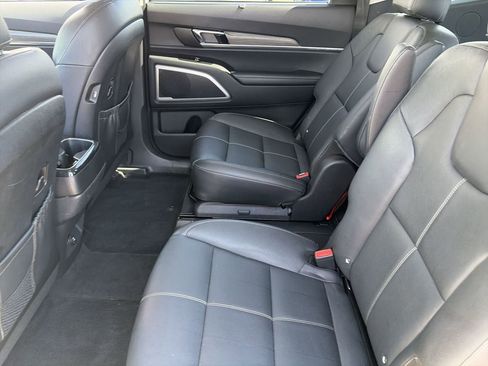 Certified 2021 Kia Telluride EX w/ EX Premium Package AWD/4WD image 16