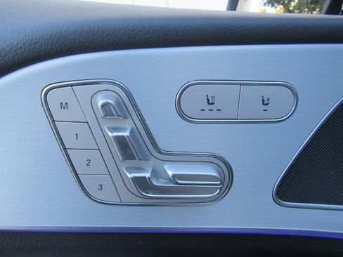 Used 2024 Mercedes-Benz GLE 450e 4MATIC image 17