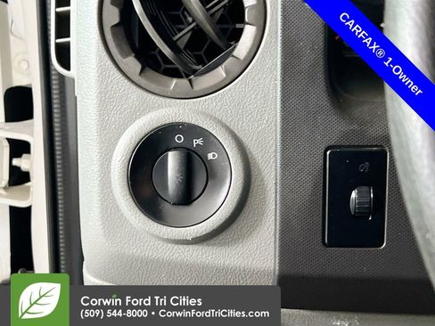 Used 2010 Ford E-250 and Econoline 250 Commercial image 17