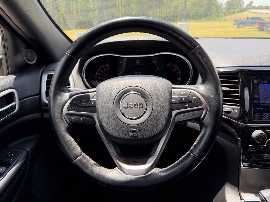 Used 2020 Jeep Grand Cherokee Altitude RWD image 13