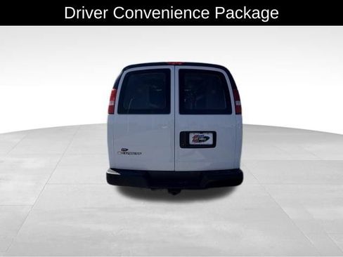 Used 2026 Chevrolet Express 3500 w/ Driver Convenience Package RWD image 6